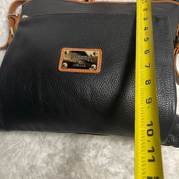 Valentina leather Black and Tan shoulder /Crossbody Bag gold tone hardwares. - Picture 5 of 12